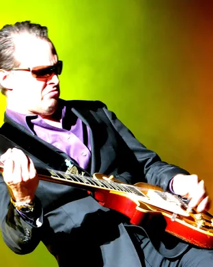 Joe Bonamassa Greensboro